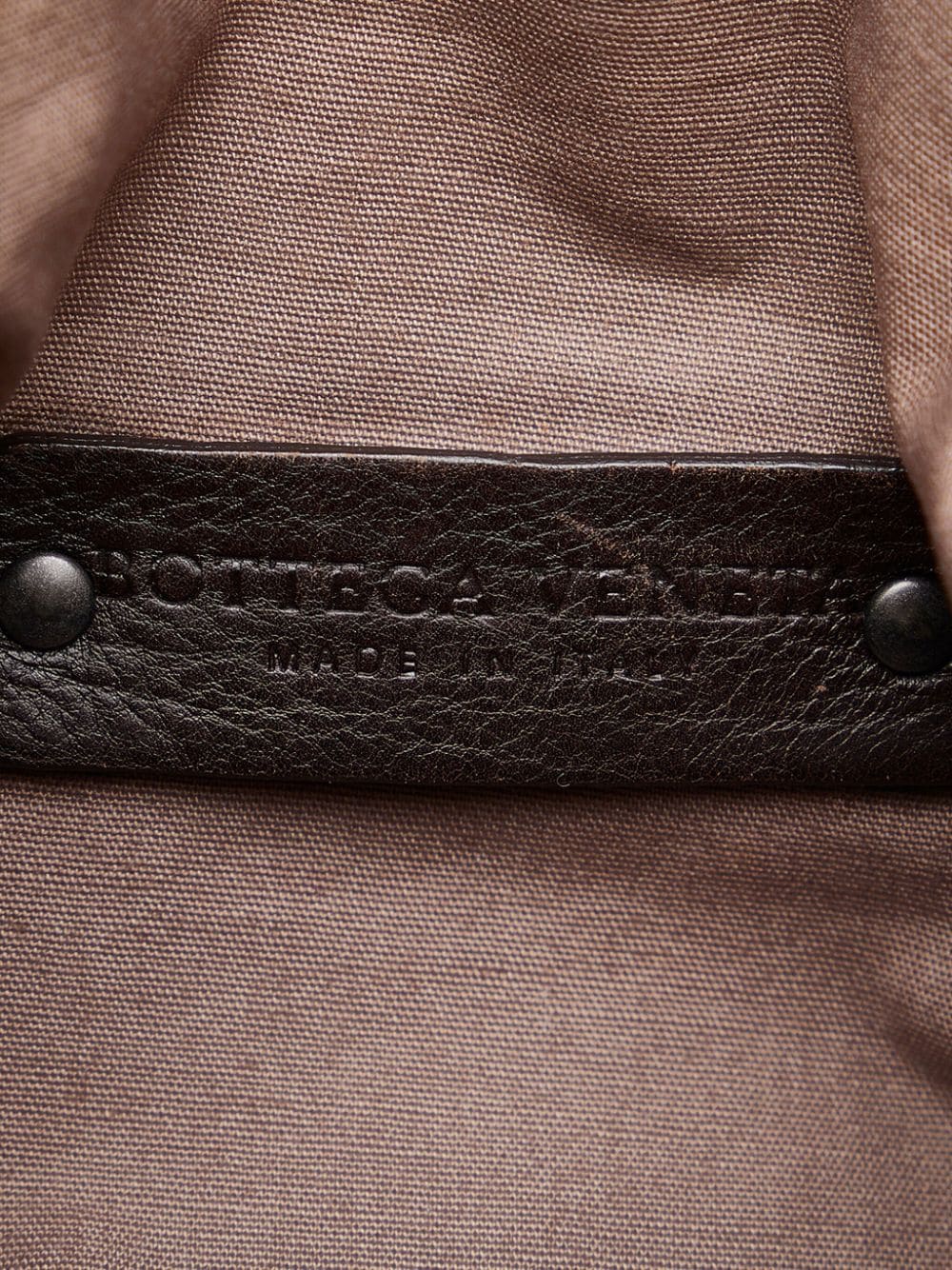 Bo*te*ga ve*ne*ta   2000-2023 intrecciato belt bag