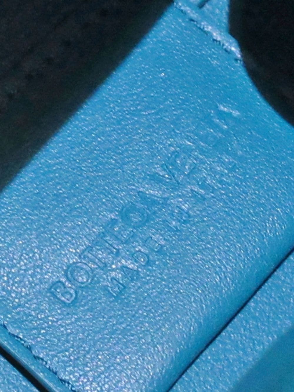 Bo*te*ga ve*ne*ta   point leather crossbody bag