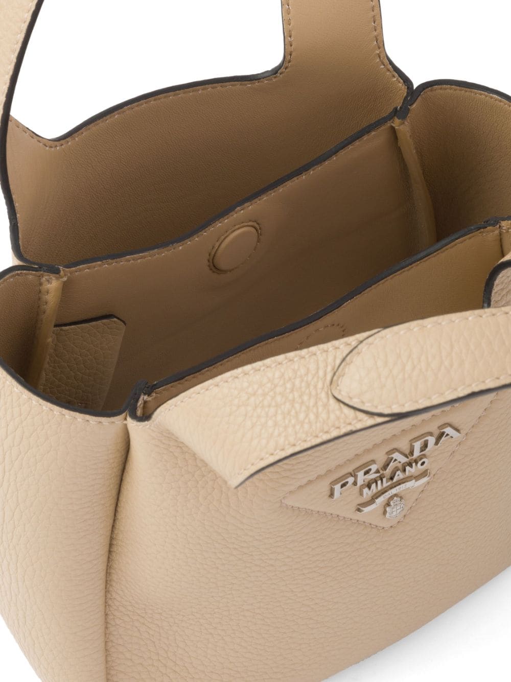 Pra*a logo-plaque tote bag