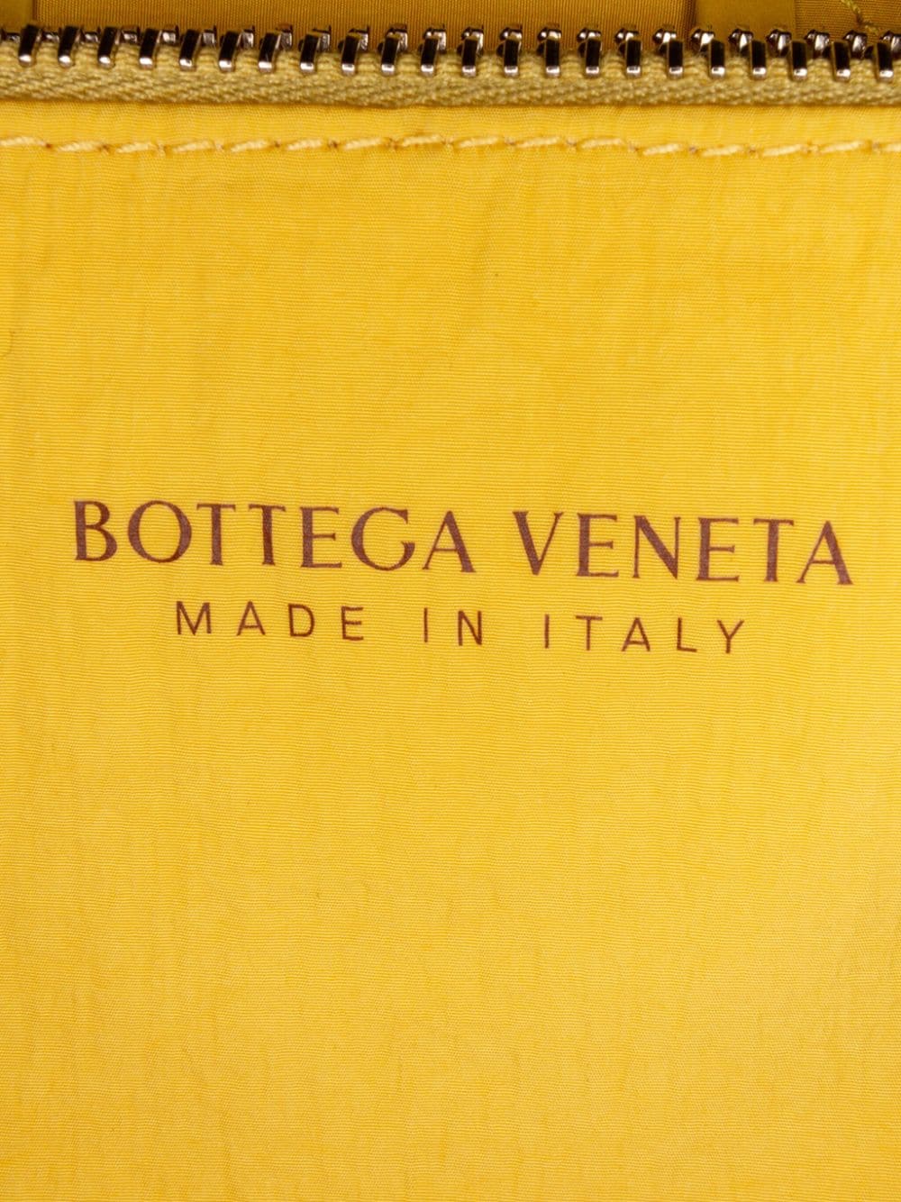 Bo*te*ga ve*ne*ta   2012/2023 cassette crossbody bag