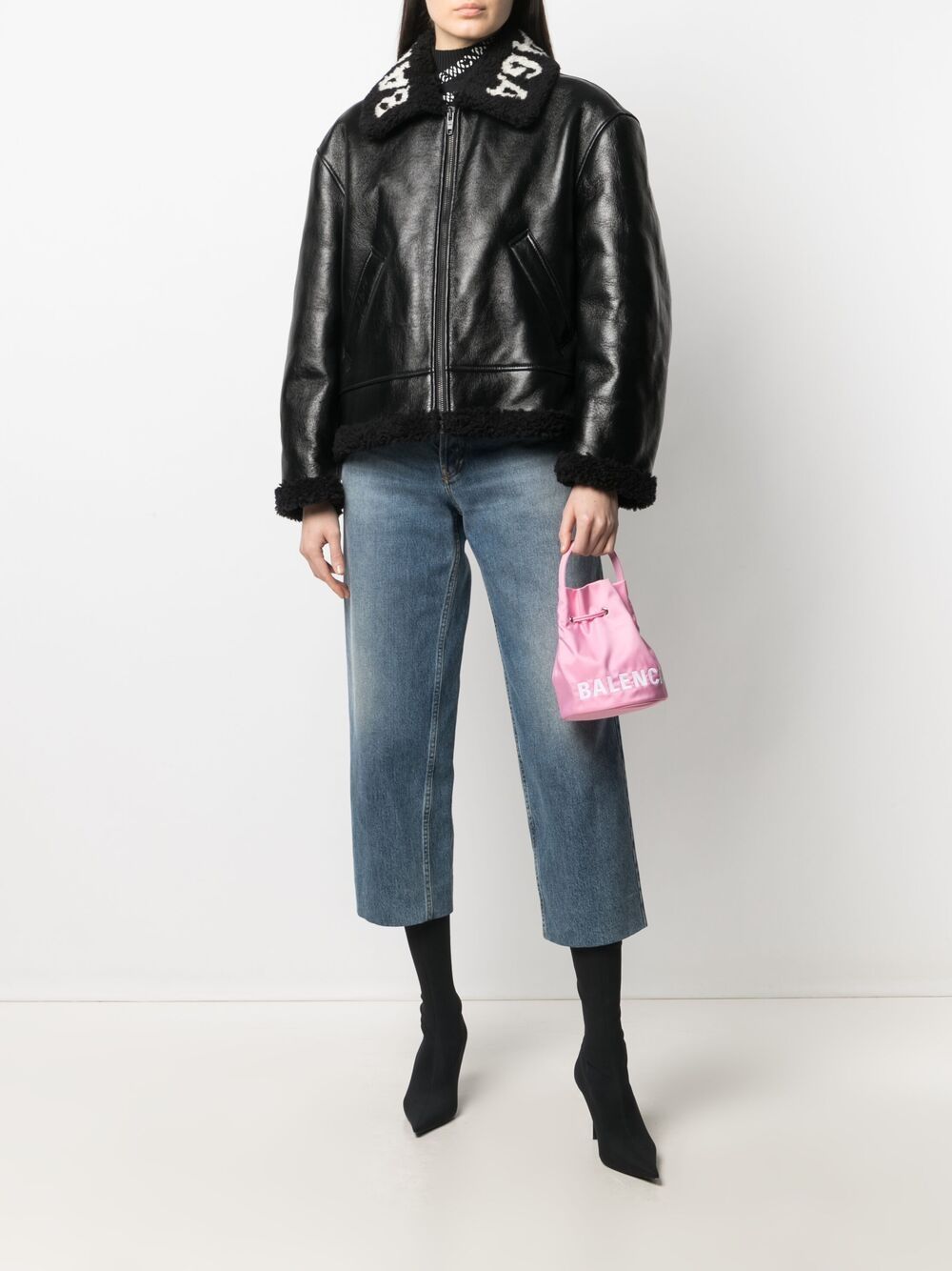 Ba*len*cia*ga wheel xs logo-embroidered bucket bag