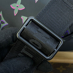 l**is V*t*n m30245 outdoor bumbag